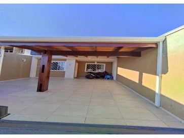 Casa no Green Field, Bairro Eucaliptos, em Fazenda Rio Grande. Casa no Green Field, Bairro Eucaliptos, em Fazenda Rio Grande.